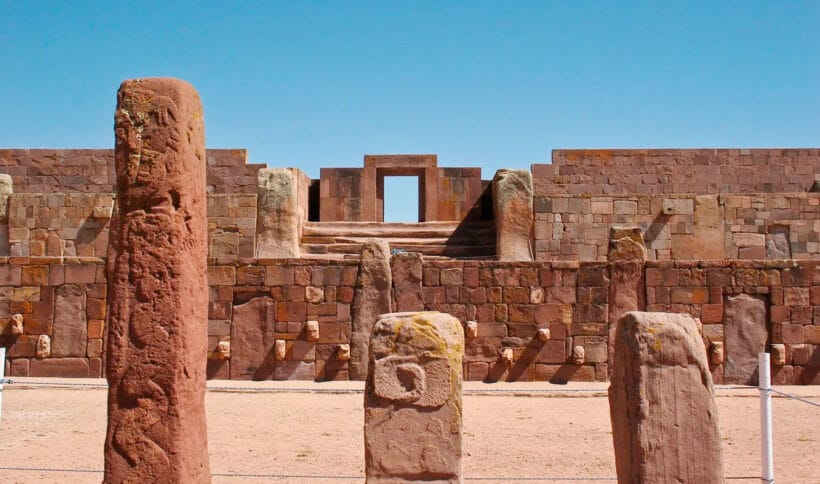 PUNO – ARAMUMURU – TIWANAKU + ALMUERZO – LA PAZ FULL DAY